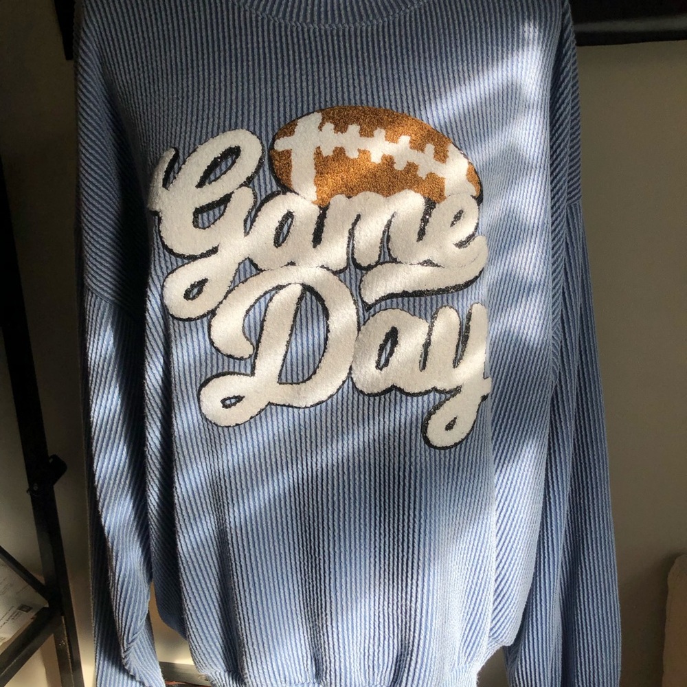 Bucket List  Game Day Shirt Large 28$
